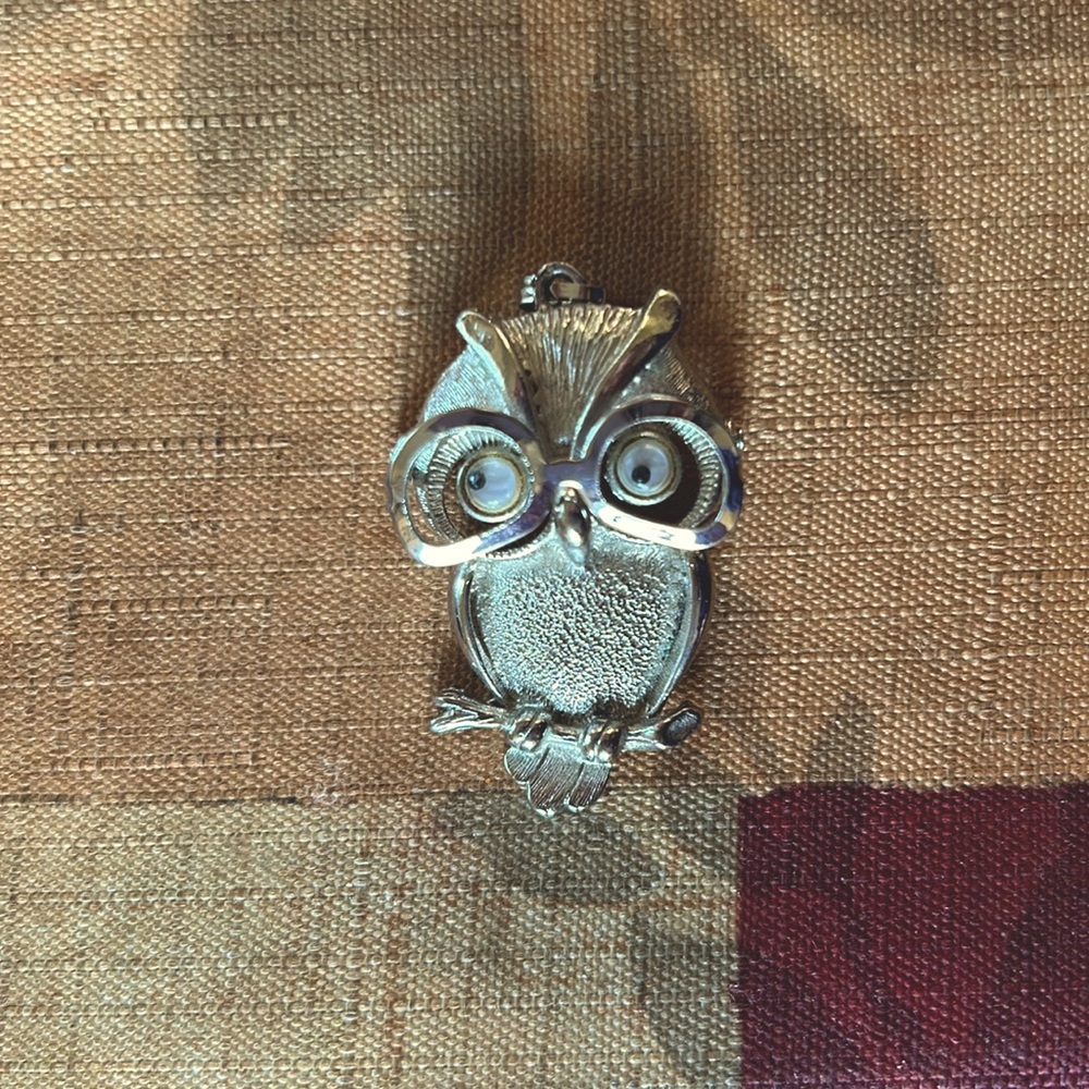 Silver Wise old Owl 🦉 with glasses Charm ~ EUC